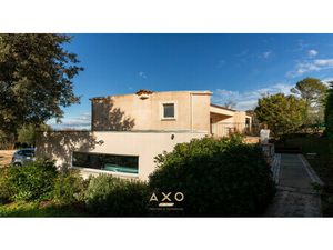 Vente maison Sainte anastasie  171m² 6 pièces 675 000€ avec piscine