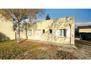 Vente immeuble 8 pièces 140 m² à Brie-Comte-Robert (77170)  420 000 €