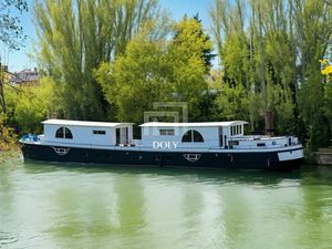 Vente locaux professionnels à Villeneuve-la-Garenne (92390)  765 000 €