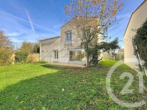 Maison à vendre - 5 pièces - 109 m2 - Gond Pontouvre - 16 - POITOU-CHARENTES