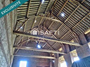 Jolie grange de 190m² au sol et 11 50m au faîtage