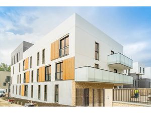 Location appartement 3 pièces 64 m² à Le Chesnay-Rocquencourt (78150)  1 471 €