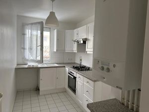 Location appartement 3 pièces 64 m² à Rosny-sous-Bois (93110)  1 350 €