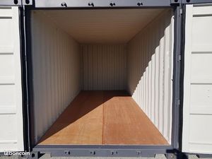 Box de stockage sécurisé de 14m²