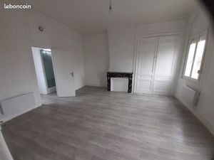 Studio 30 m2 avec cour commune