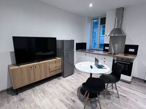Appartement T1 Meublé au centre de Saint Claude Studio