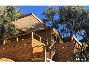 Maison à l’année scolaire