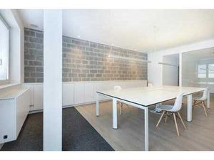 Bureaux contemporains entièrement rénovés – prêts à l’emploi