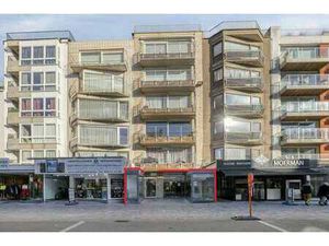 Espace commercial spacieux avec sous-sol à vendre au cœur de