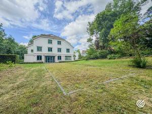 KRAAINEM: Superbe villa transformée en bureaux