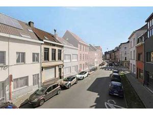 Spacieuse maison de ville à vendre avec entrepôt (206 m²) à