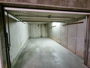 Grand Garage Box Fermé