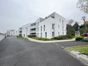 Location appartement 4 pièces 84.75 m² à La Celle-Saint-Cloud (78170)  1 527 €