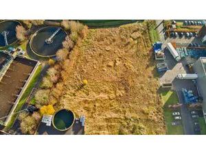 Halle industrielle récemment construite avec bureaux à Aalte