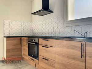 Vente Appartement 3 pièces à Landivisiau (29400) : à vendre 3 pièces / 64m² Landivisiau