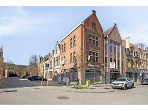 Deux bâtiments adjacents à vendre dans le centre d'Ypres