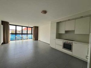 Appartement deux chambres prêt à entrer à 500 m de la mer