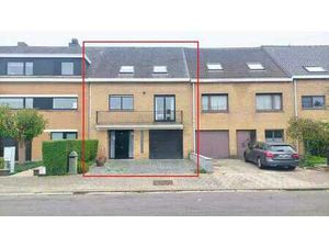 Grote bel etage woning met 5 slaapkamers  garage en zuid ...