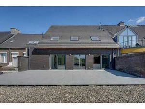 Loft de luxe avec entrée privée et terrasse ensoleillée au c