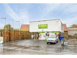 Propriété commerciale à vendre d'env. 260m² à Oostnieuwkerke
