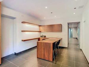 Espace commercial/bureau (157m²) à vendre dans la Rijselstra