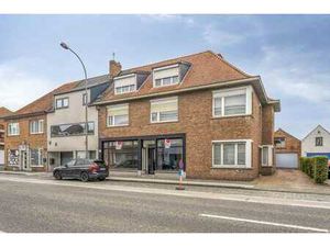 Espace commercial avec une visibilité maximale à Loppem