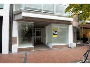 Rez-de-chaussée commercial très bien situé  à quelques pas