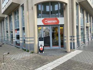 Ruim handelspand te huur aan de jachthaven van Oostende