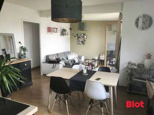 Vente Appartement 2 pièces à Noyal-Châtillon-sur-Seiche (35230) : à vendre 2 pièces / 53m²