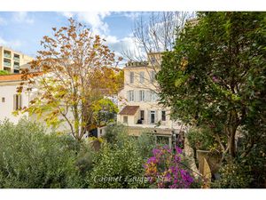Appartement de Type 2/3 dans Impasse au Calme Petit Immeuble