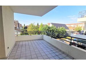 Location appartement  m² T-3 à Oberhausbergen  1 029 €