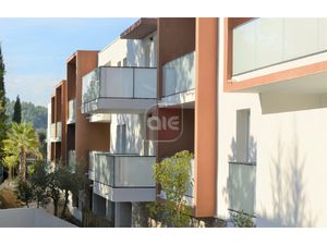 EXCLUSIVITÉ A.I.E. ! Appartement T2 avec terrasse dans rési