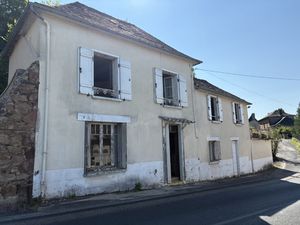 Entre Pompadour et Objat  dans le bourg de Vignols