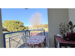 Appartement avec aperçu mer. Idéalement situé  à seulement quelques pas de la plage