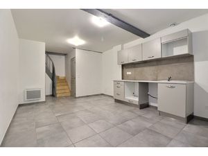 Maison de ville entièrement rénovée - Centre de Bazas