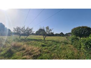 Terrain Constructible d'environ 900 m2 avec une façade d'environ 15m situé en campagne pro