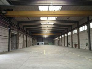 Surface industrielle à louer à Manage (RBU73331)