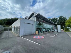 Surface industrielle à louer à Ninoofsesteenweg 558 Dilbeek (RBU73372)