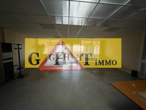 A LOUER ENTREPOT DE 101 M² À NEUILLY S/ MARNE
