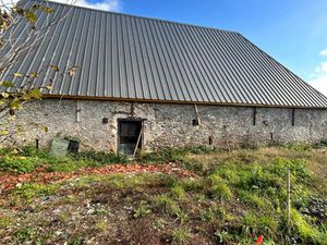 Grange Ytrac 1 pièce(s) 275 m2