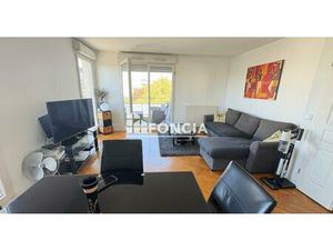 Appartement 3 pièces avec terrasse et balcon – Centre-ville de Fresnes