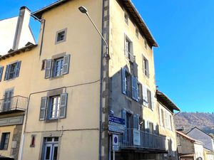 Maison Vic Sur Cere - 5 pièce(s) - 166 m2