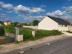 Terrain constructible viabilisé à vendre