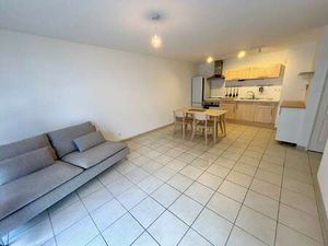 Location Appartement 3 pièces Meublé à Perros-Guirec (22700) : à louer 3 pièces Meublé / 6
