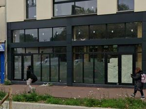 Location locaux professionnels 180 m² à Le Bourget (93350)  66 000 €