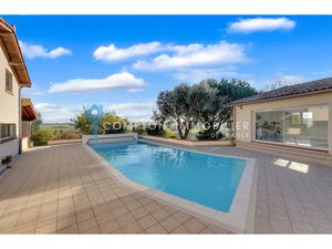 Maison 7pièce(s) 6chambre(s) 310 m² Vacquiers (31340)