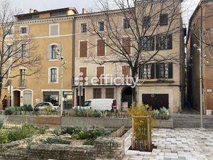 Immeuble 14 pièces - 220 m²