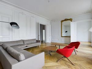 LOCATION MEUBLE 5 PIECES AUX PIEDS DU CHAMPS DE MARS