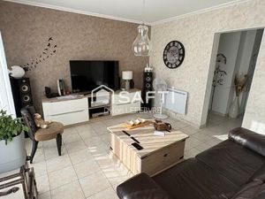 Maison au cœur de Lencloître (86140)