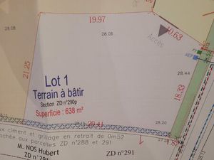 Terrain constructible dans un environnement calme